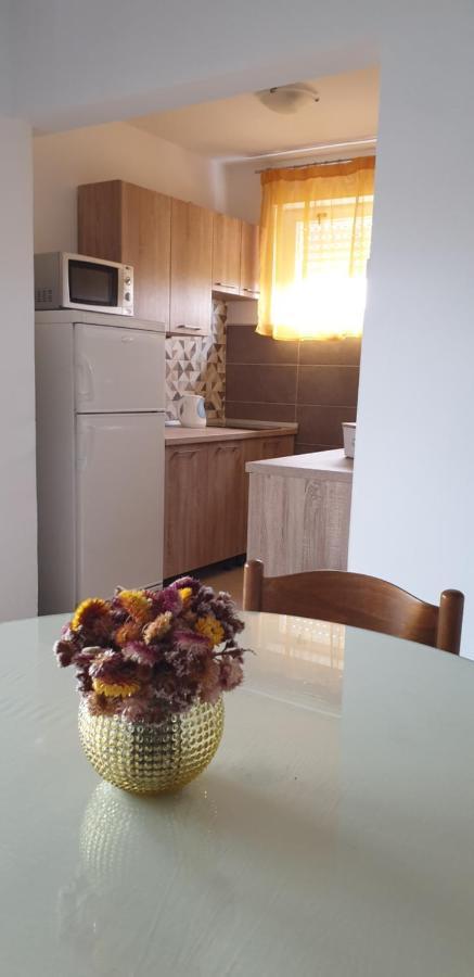 Apartman Lena Pula Exterior photo
