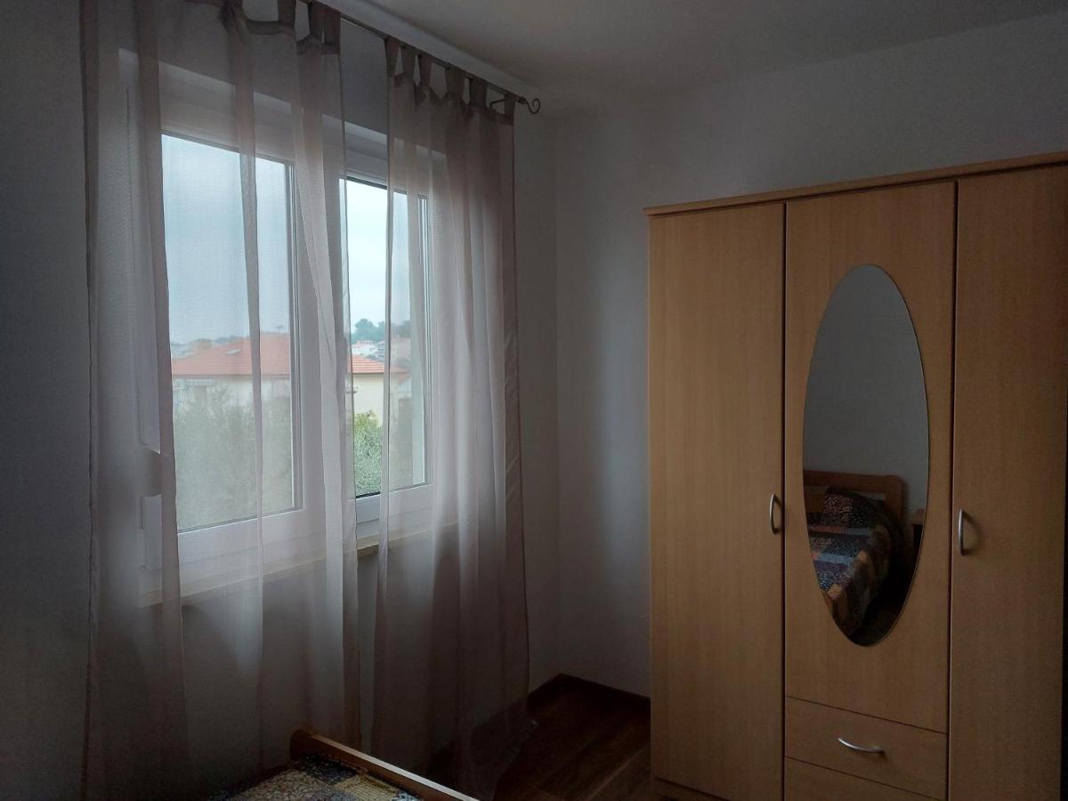 Apartman Lena Pula Exterior photo